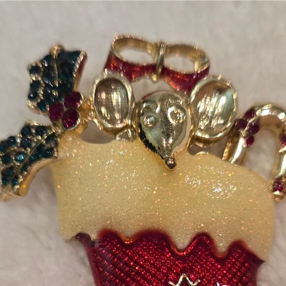 🎄🛍❤️ VINTAGE LIZ CLAIBORNE CHRISTMAS STOCKING BROOCH - Picture 3 of 5